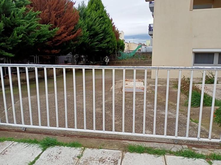 Appartement Semi-Basement 250M From Sea, Nea Chili à Alexandroúpoli Extérieur photo